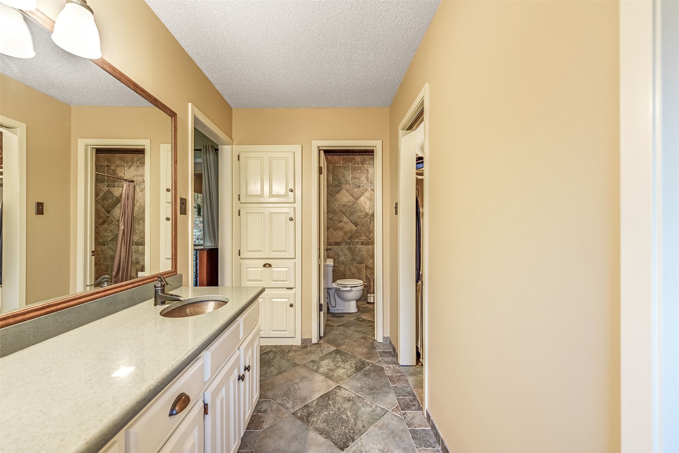 4307 Churchwood Drive Arlington TX 76016