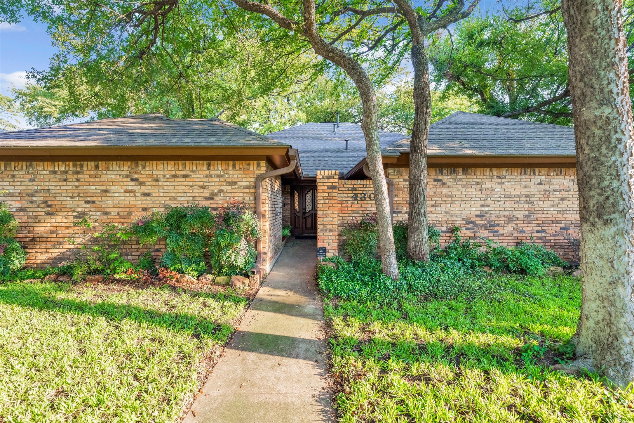 4307 Churchwood Drive Arlington TX 76016