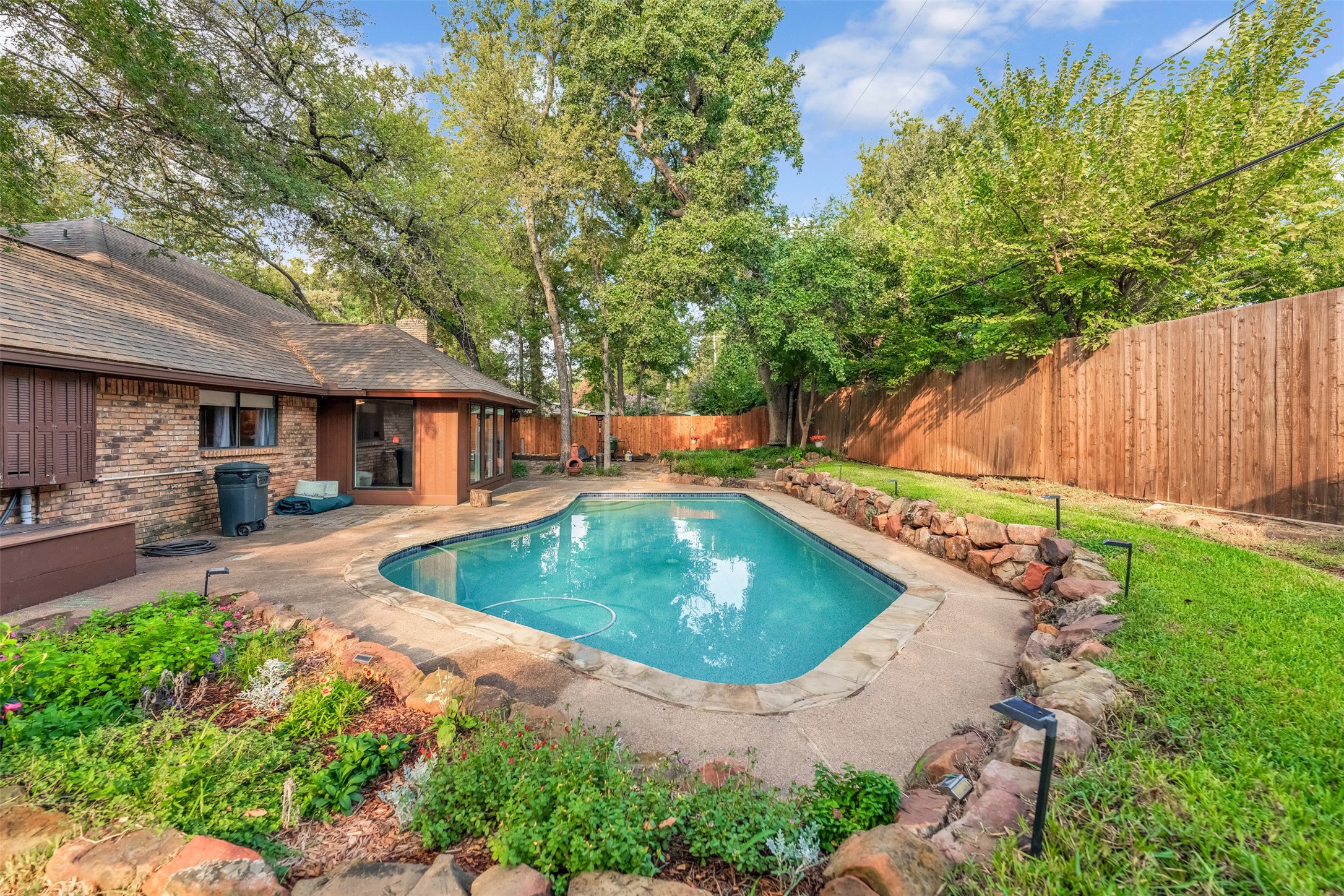 4307 Churchwood Drive Arlington TX 76016