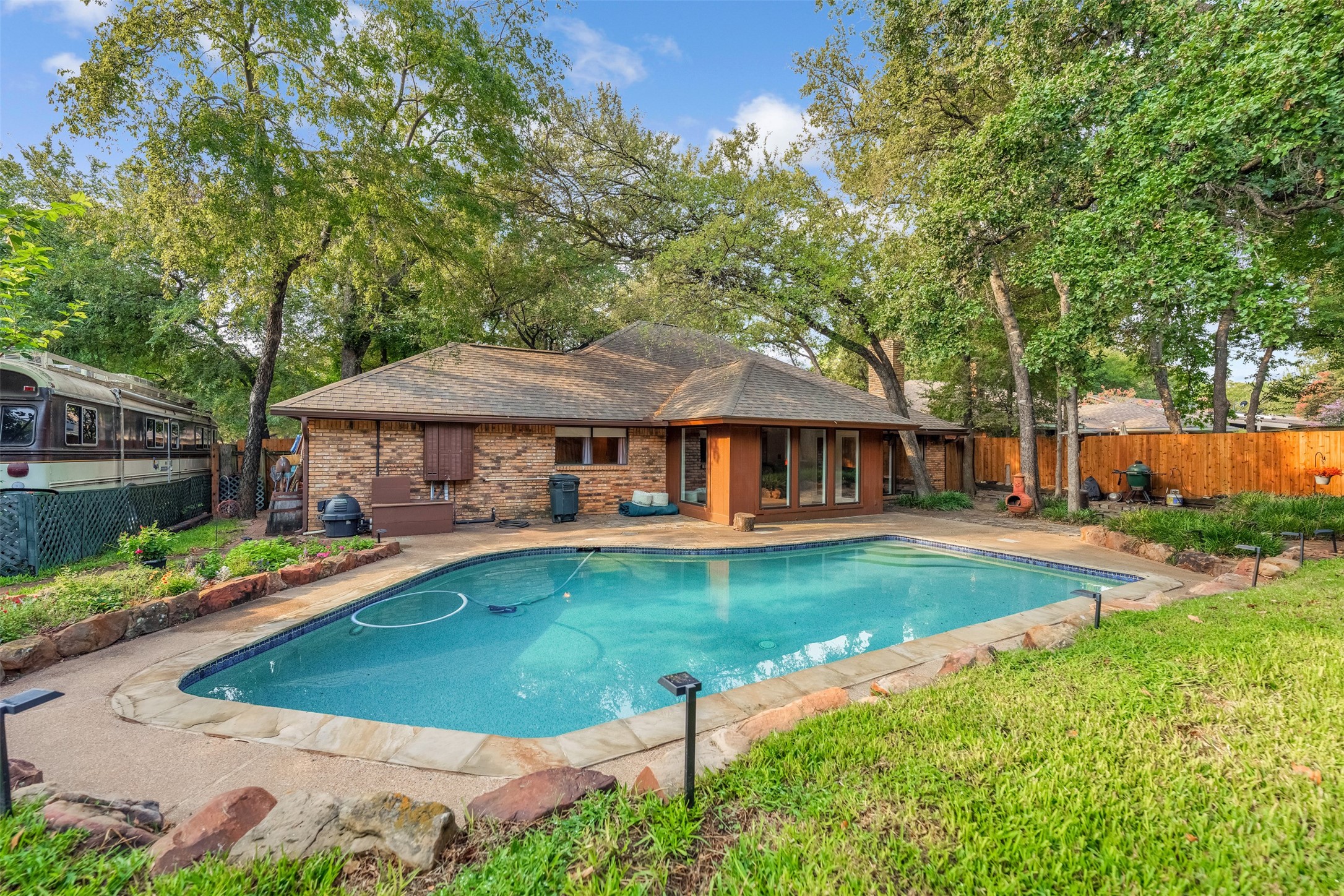 4307 Churchwood Drive Arlington TX 76016