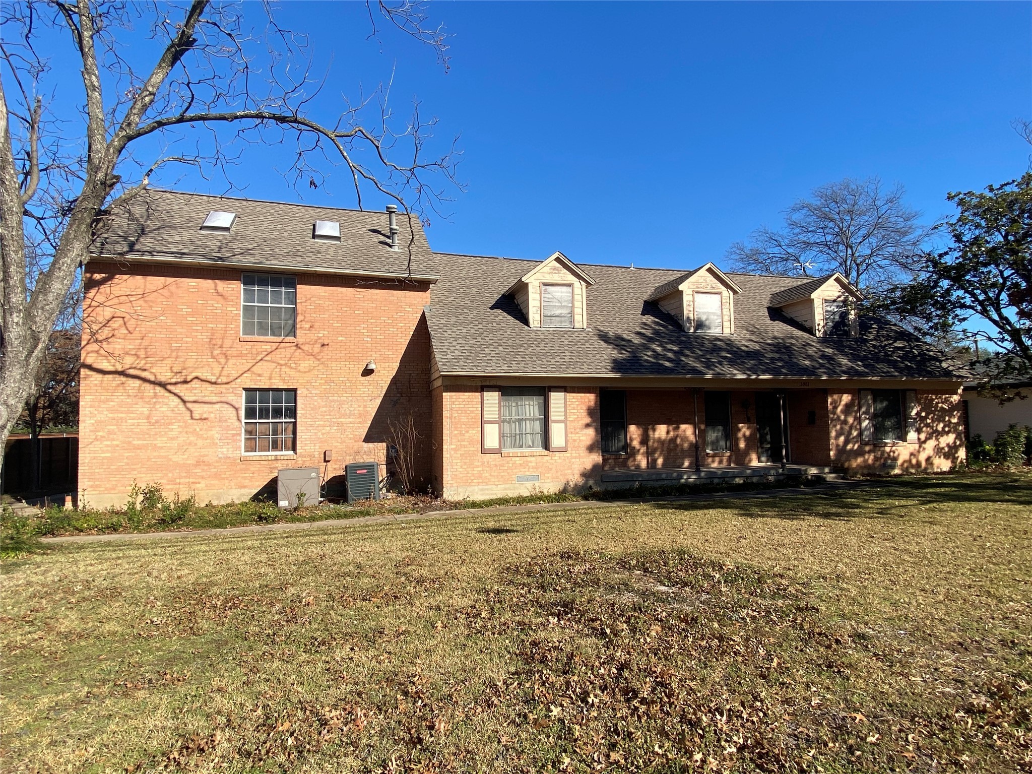 3961 Merrell Road Dallas TX 75229