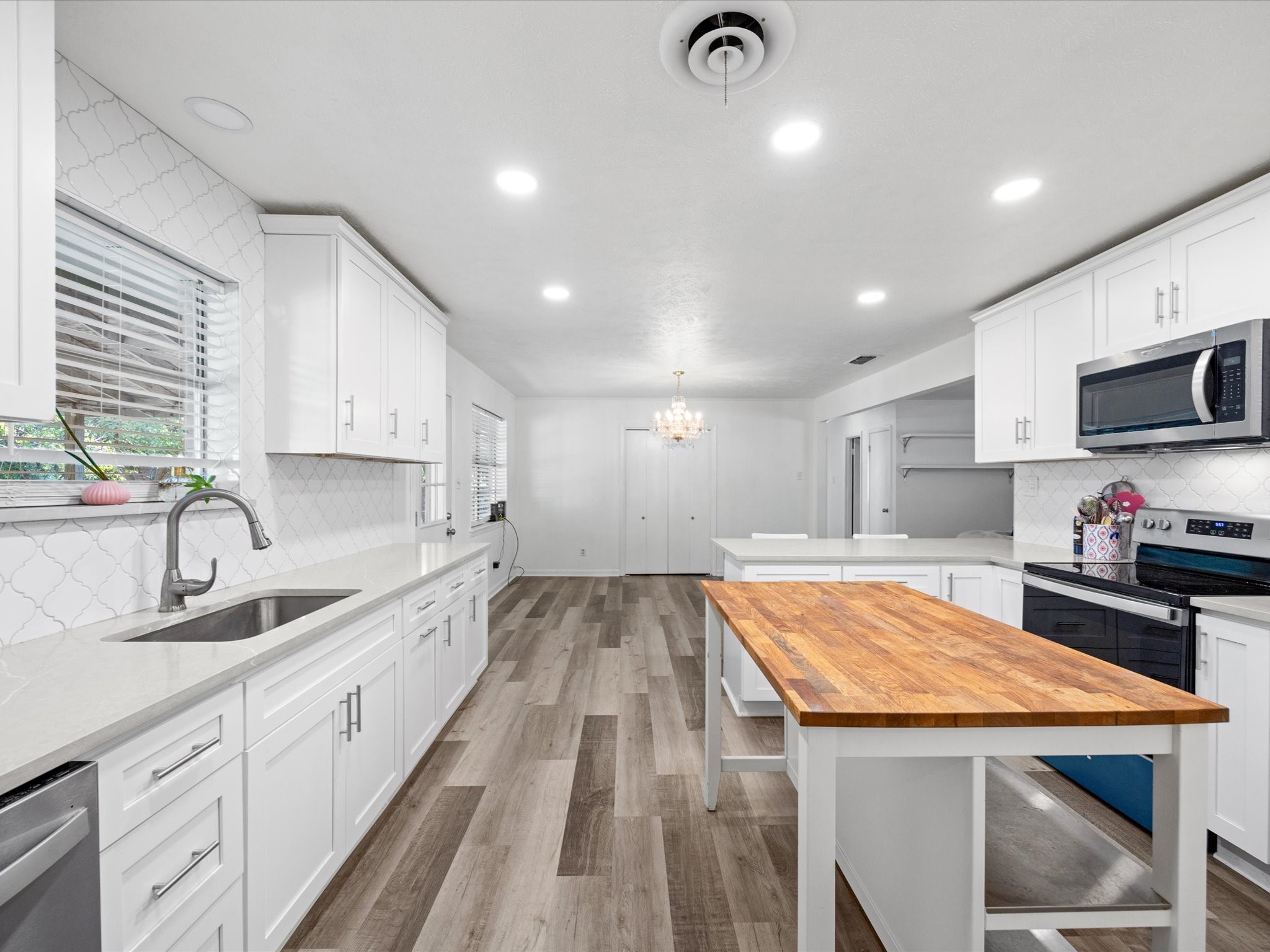 209 W Avenue K Midlothian TX 76065