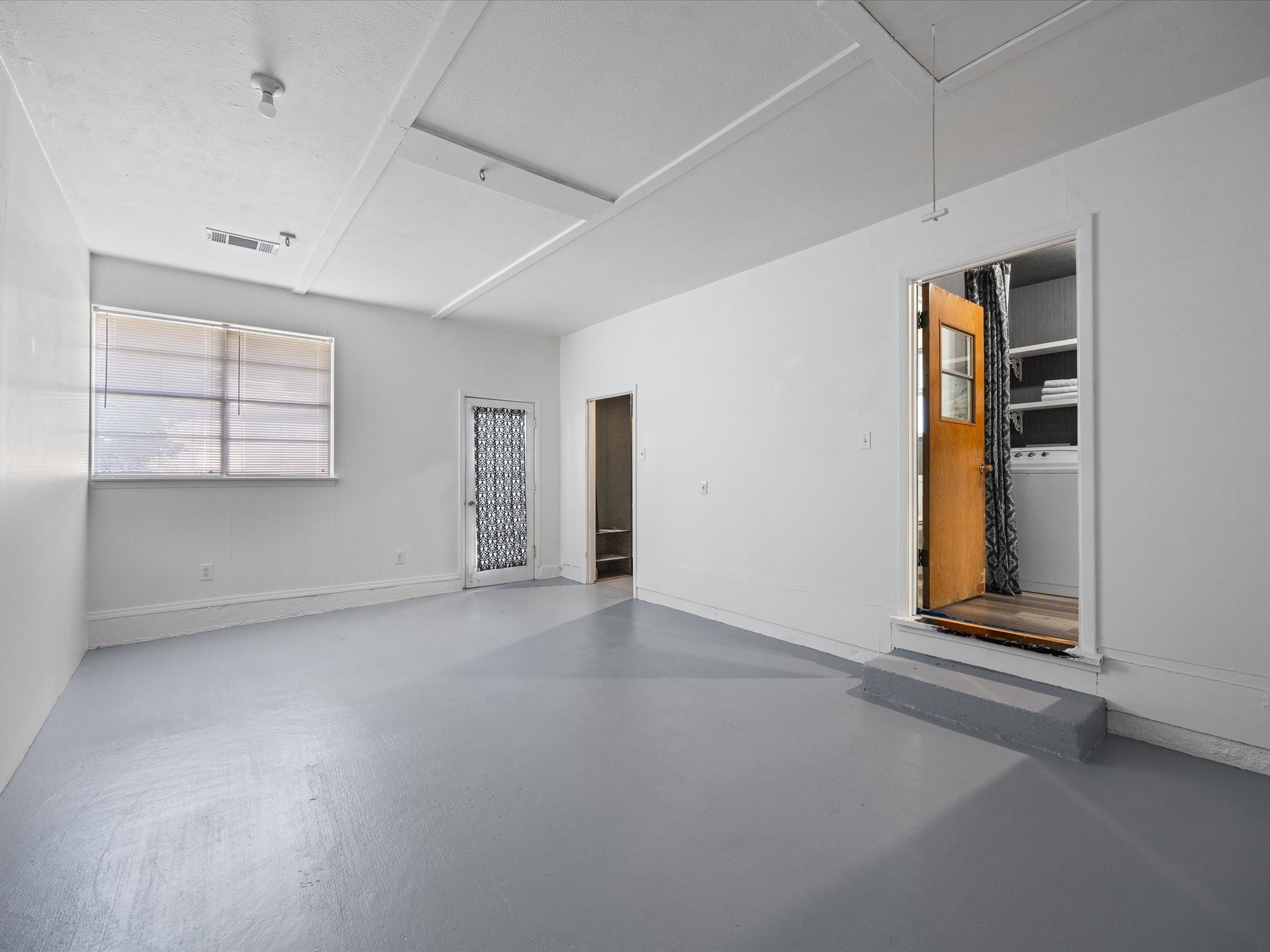 209 W Avenue K Midlothian TX 76065