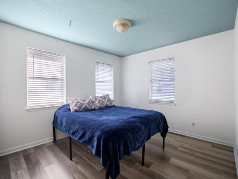 209 W Avenue K Midlothian TX 76065