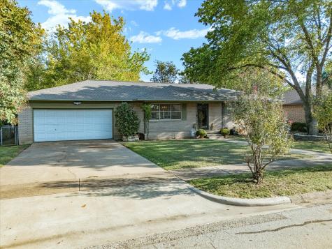 209 W Avenue K Midlothian TX 76065