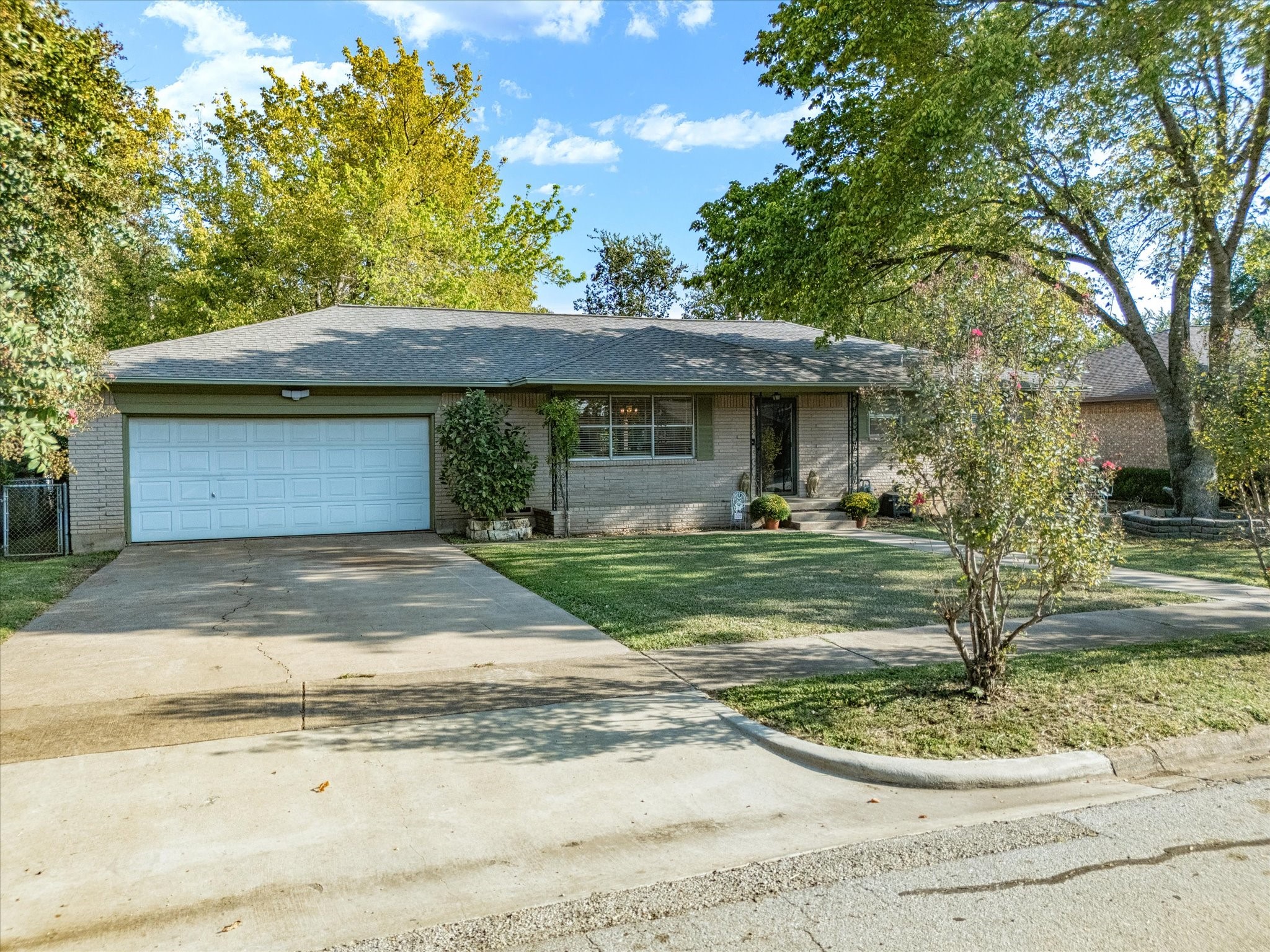 209 W Avenue K Midlothian TX 76065