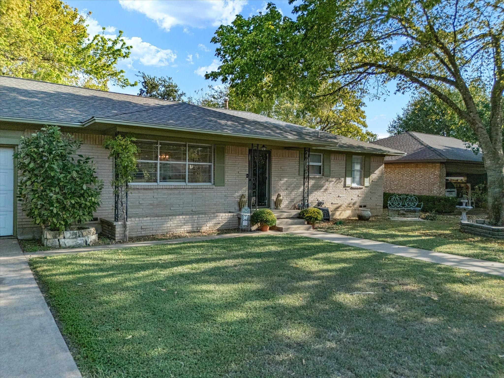 209 W Avenue K Midlothian TX 76065