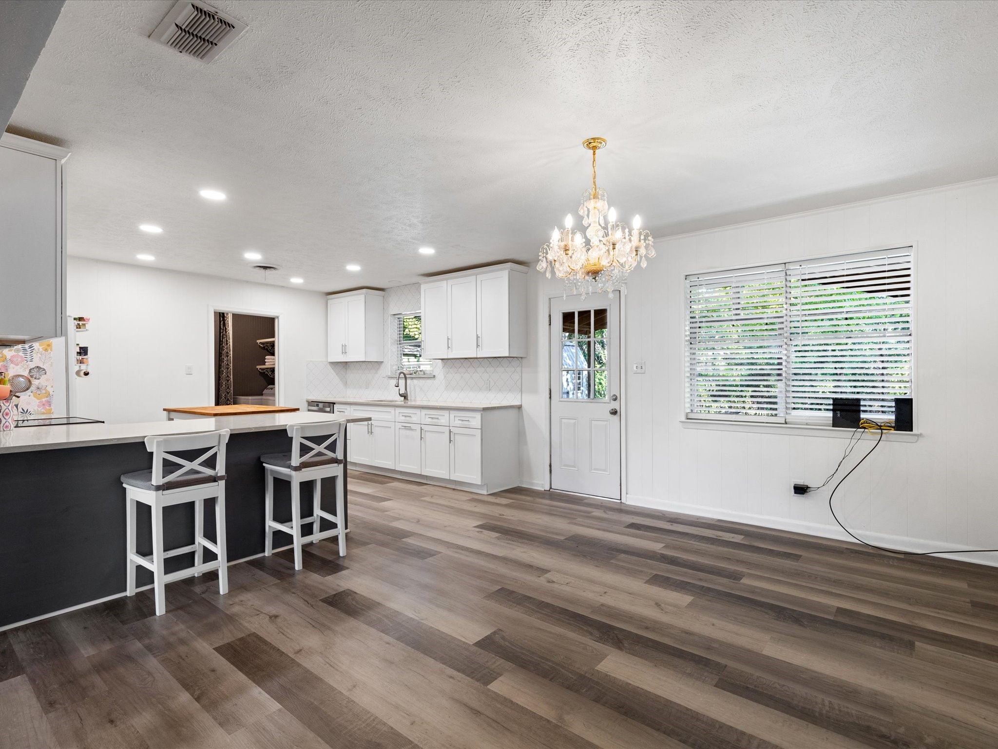 209 W Avenue K Midlothian TX 76065