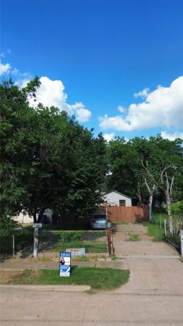 3310 Wake Street Dallas TX 75212