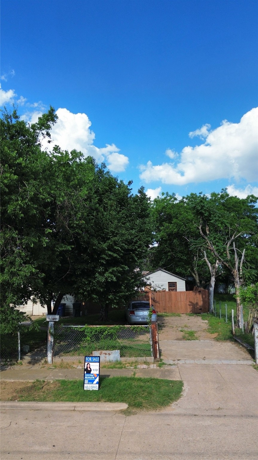 3310 Wake Street Dallas TX 75212
