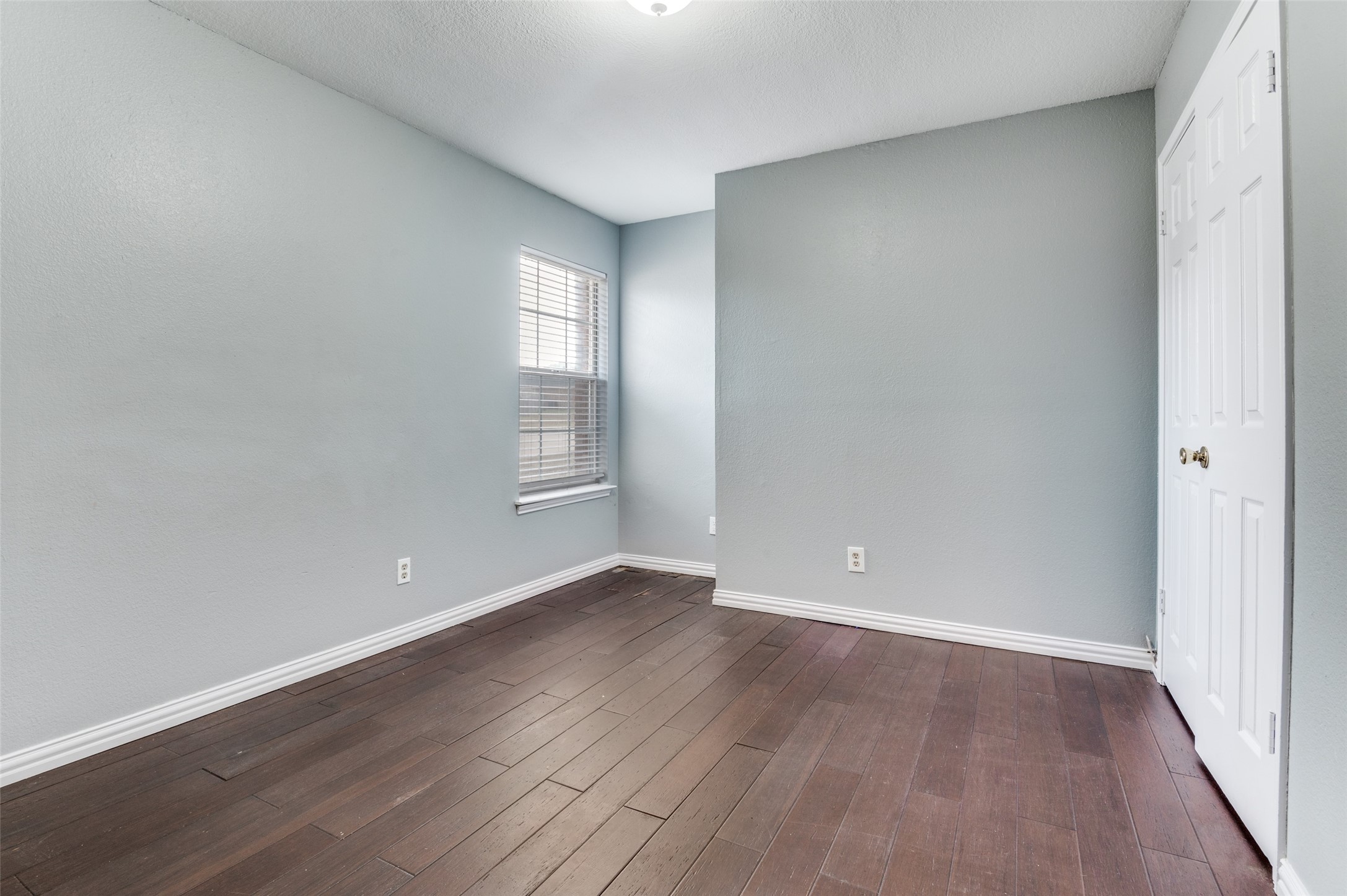 1004 Eagle Drive Desoto TX 75115