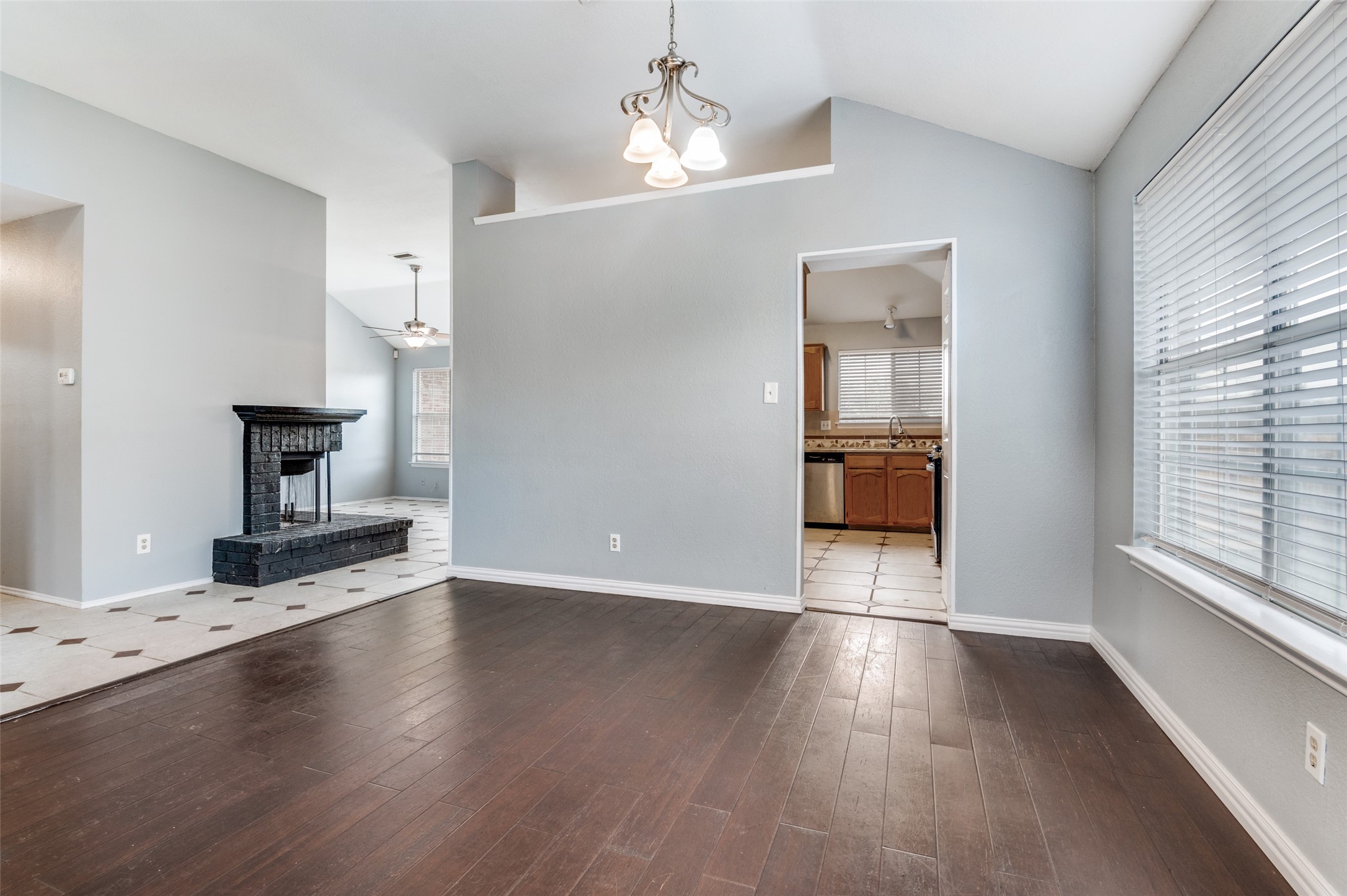 1004 Eagle Drive Desoto TX 75115