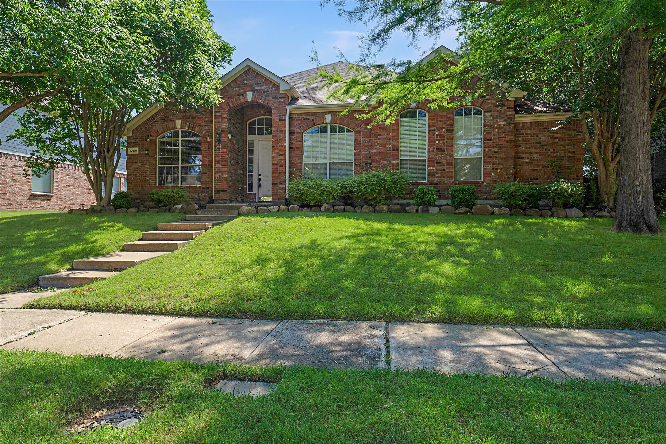 10910 Blackberry Lane Frisco TX 75033