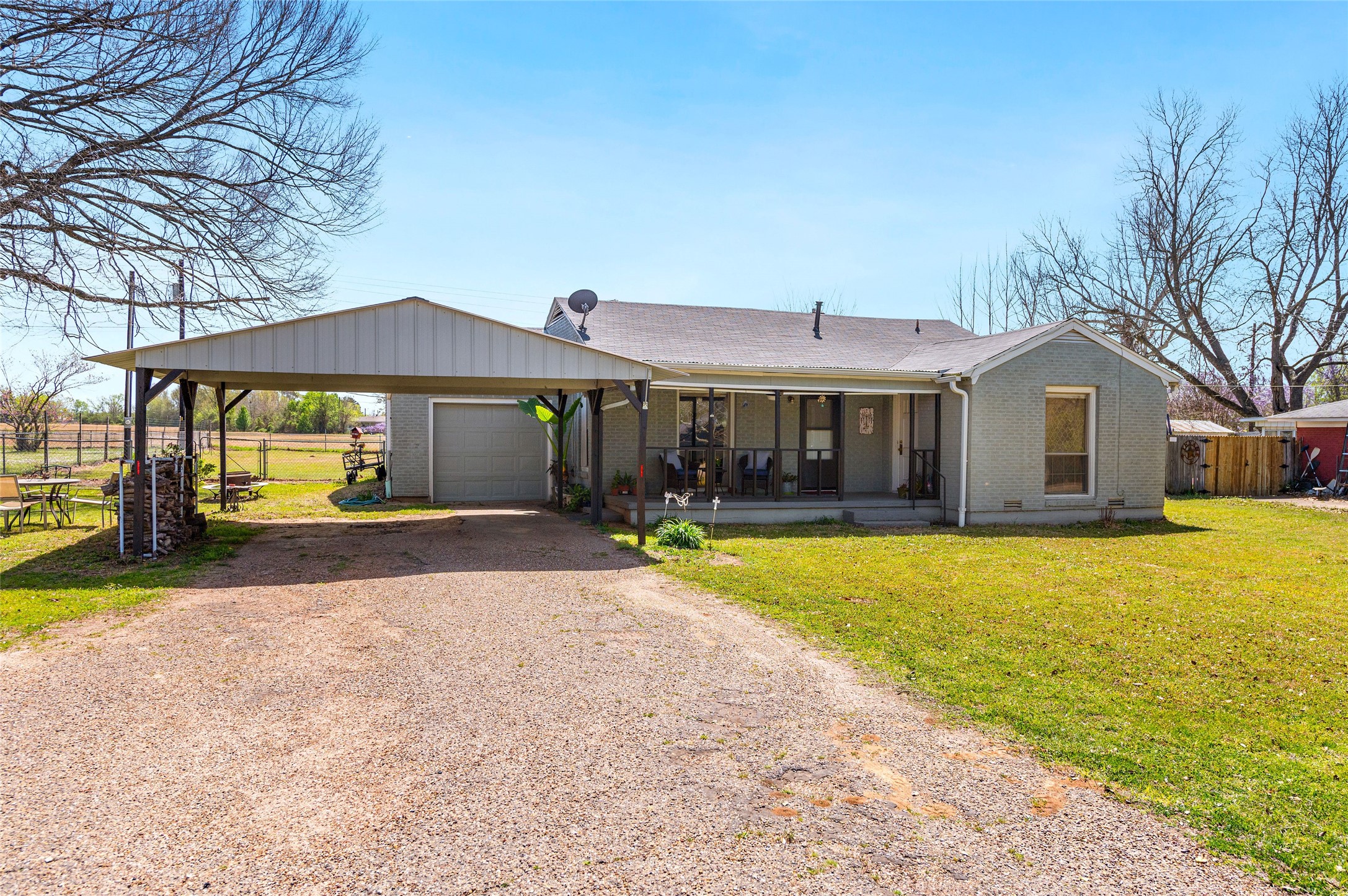 813 N Winnsboro Street Quitman TX 75783