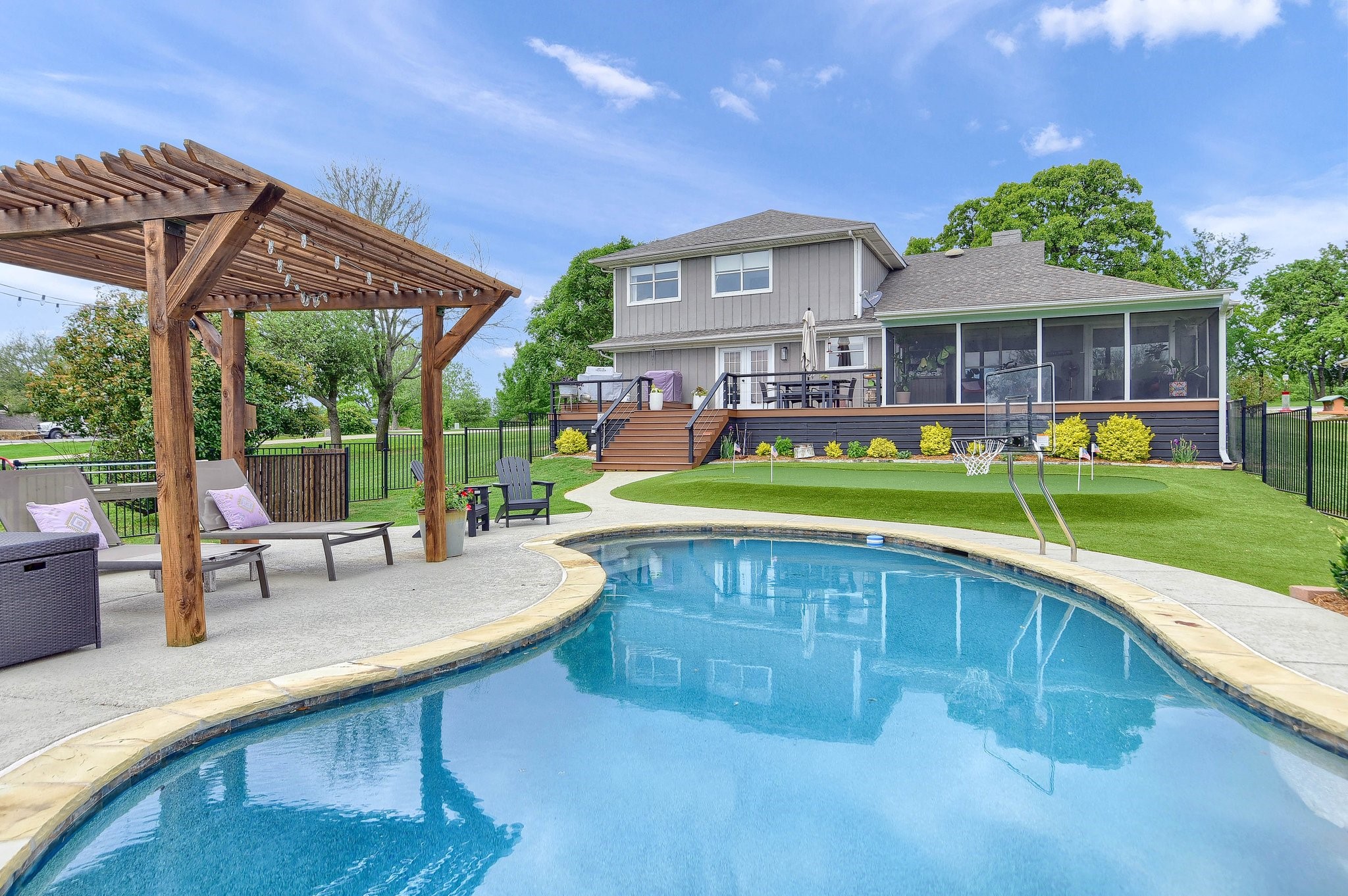 116 Seminole Drive Lake Kiowa TX 76240