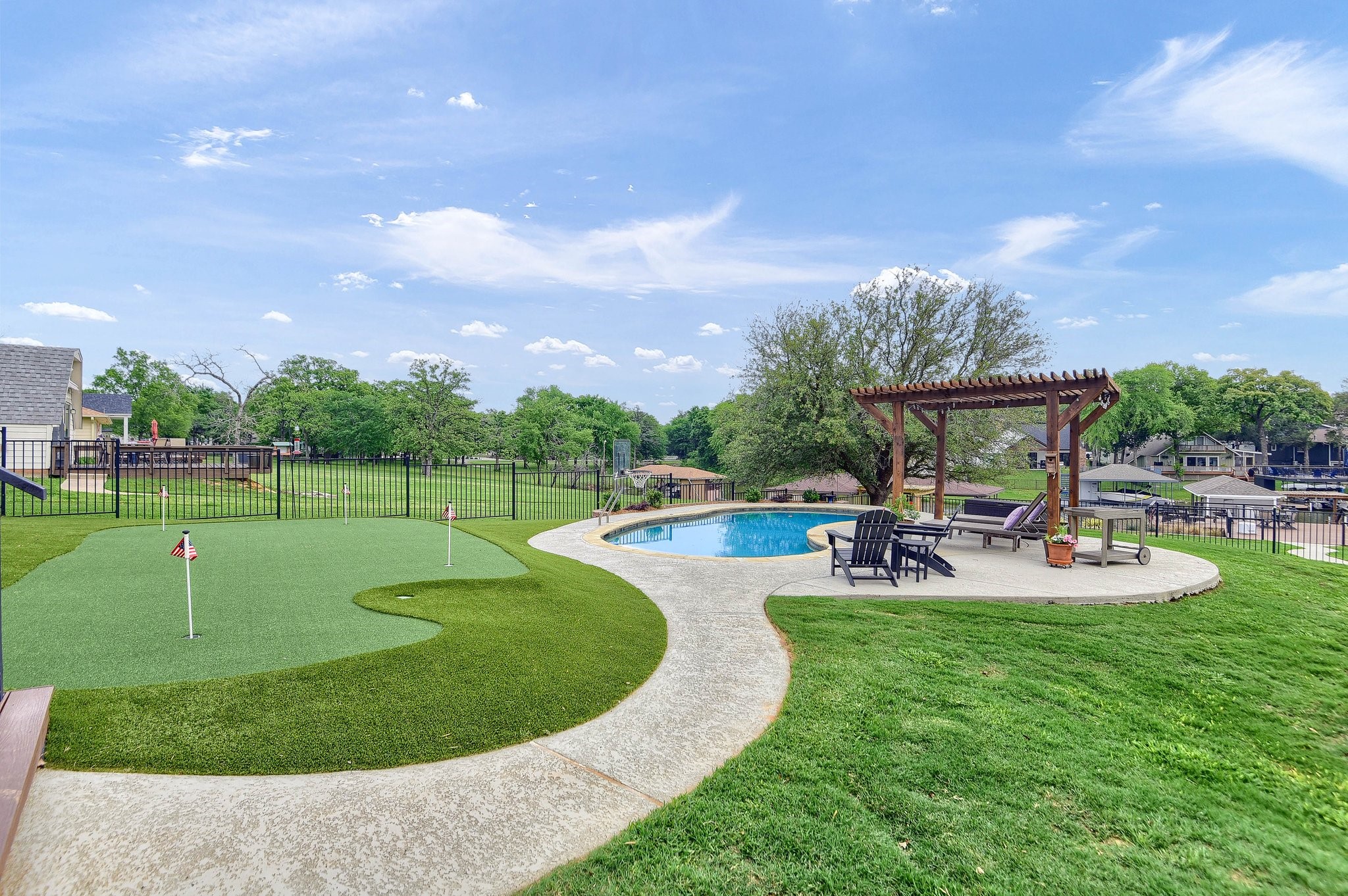 116 Seminole Drive Lake Kiowa TX 76240