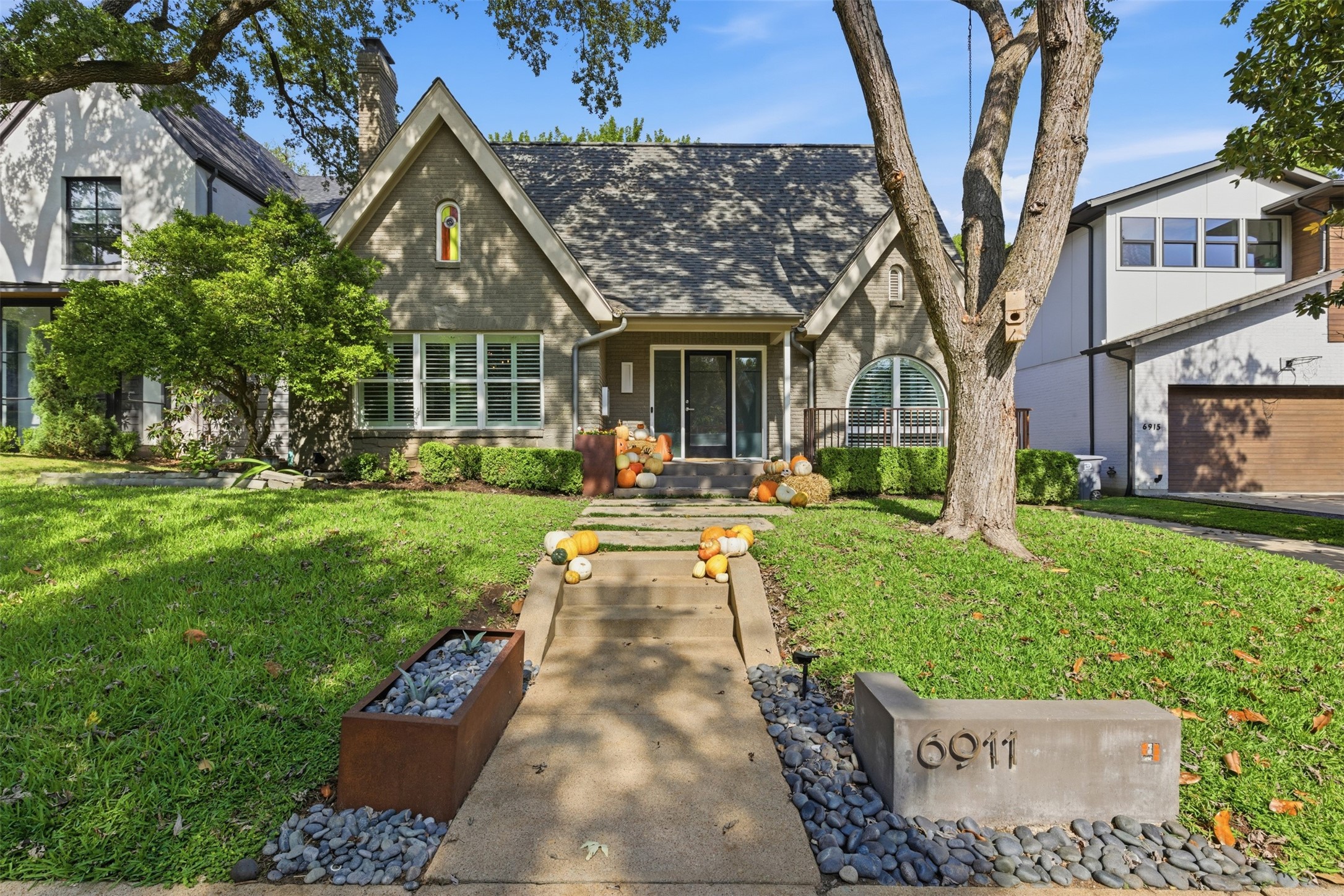 6911 Pasadena Avenue Dallas TX 75214