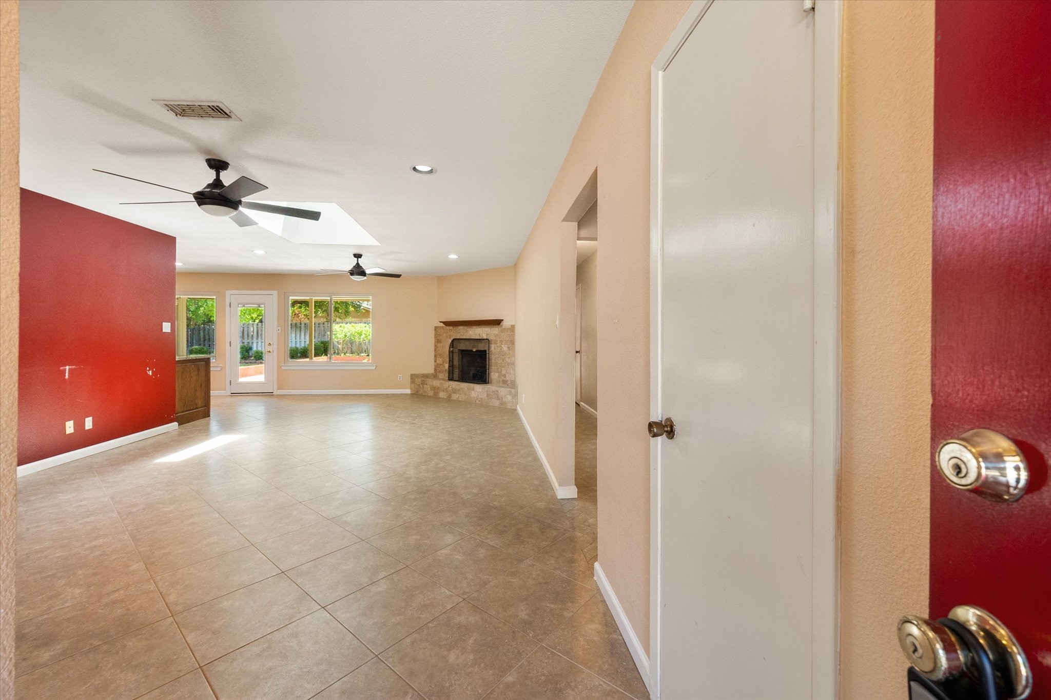 815 Vail Drive Arlington TX 76012