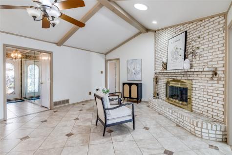 14810 Knollview Drive Dallas TX 75248