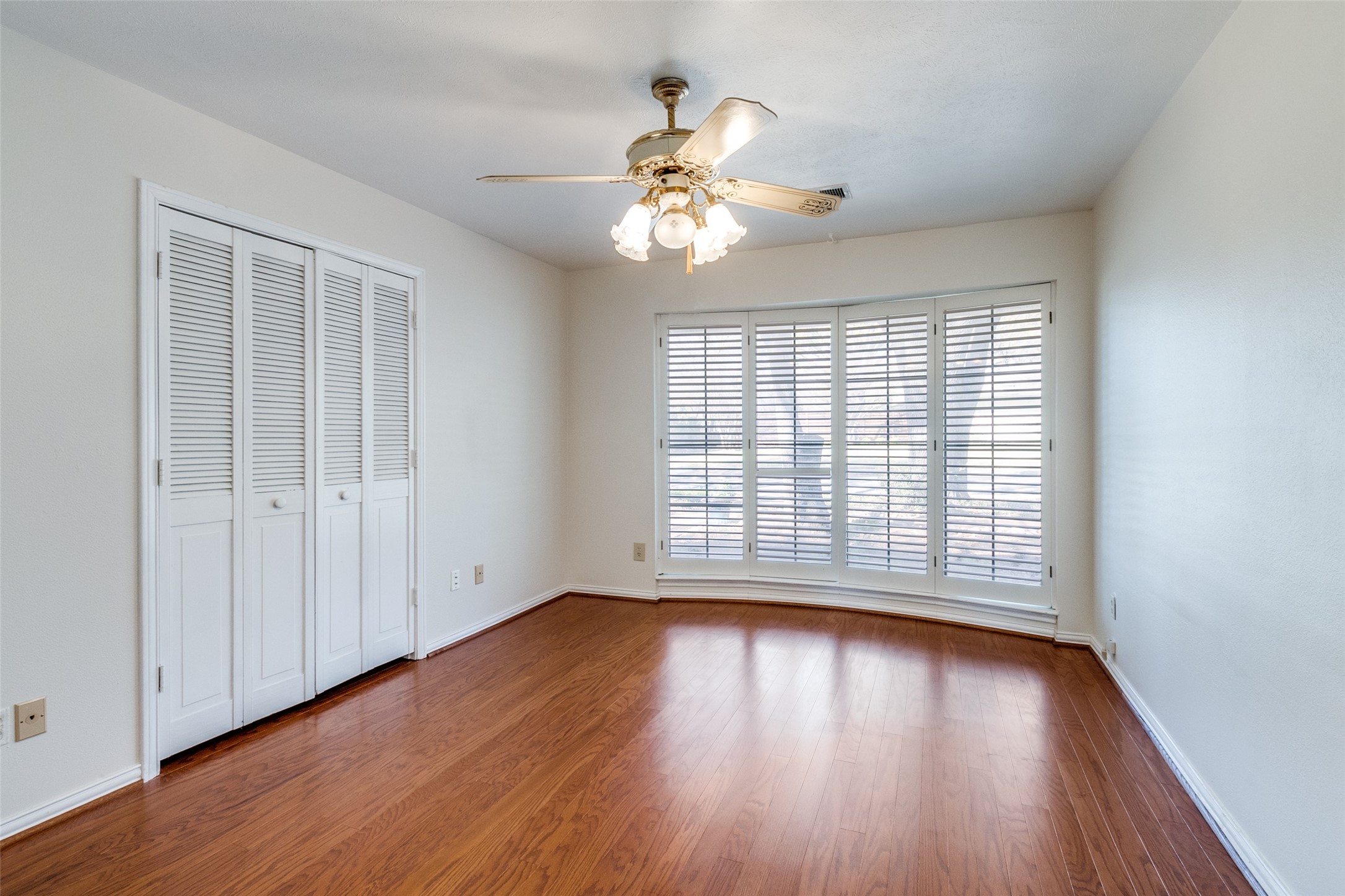 14810 Knollview Drive Dallas TX 75248