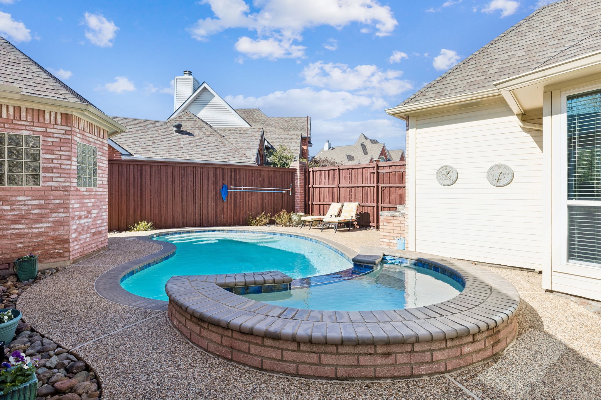 18016 Benchmark Drive Dallas TX 75252