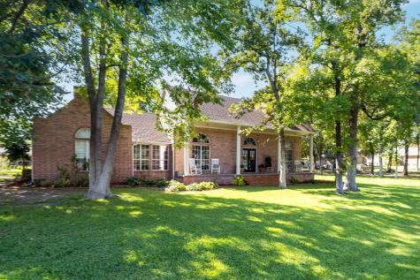 195 Lake Drive Enchanted Oaks TX 75156