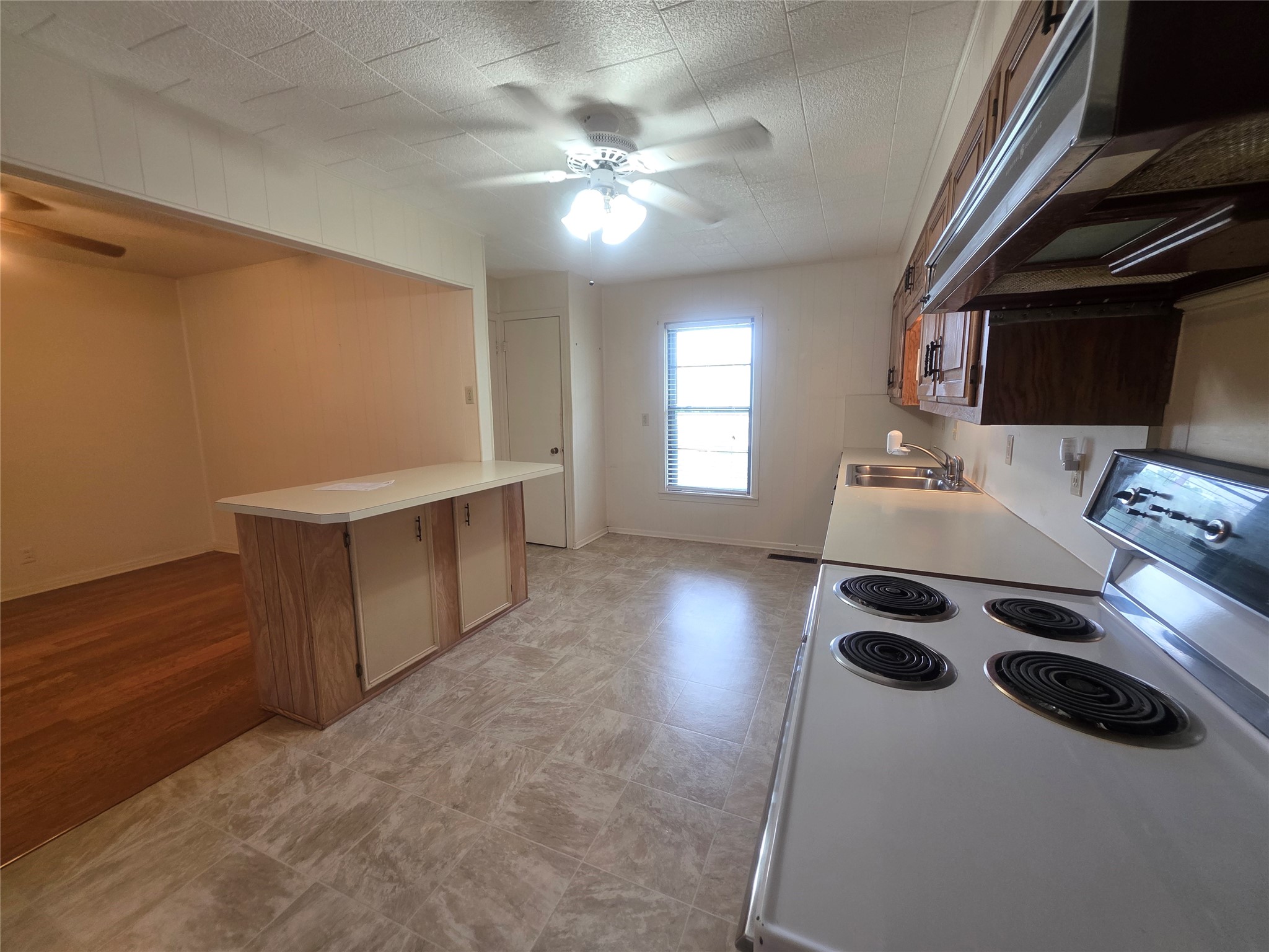 1213 Hillcrest Drive Graham TX 76450