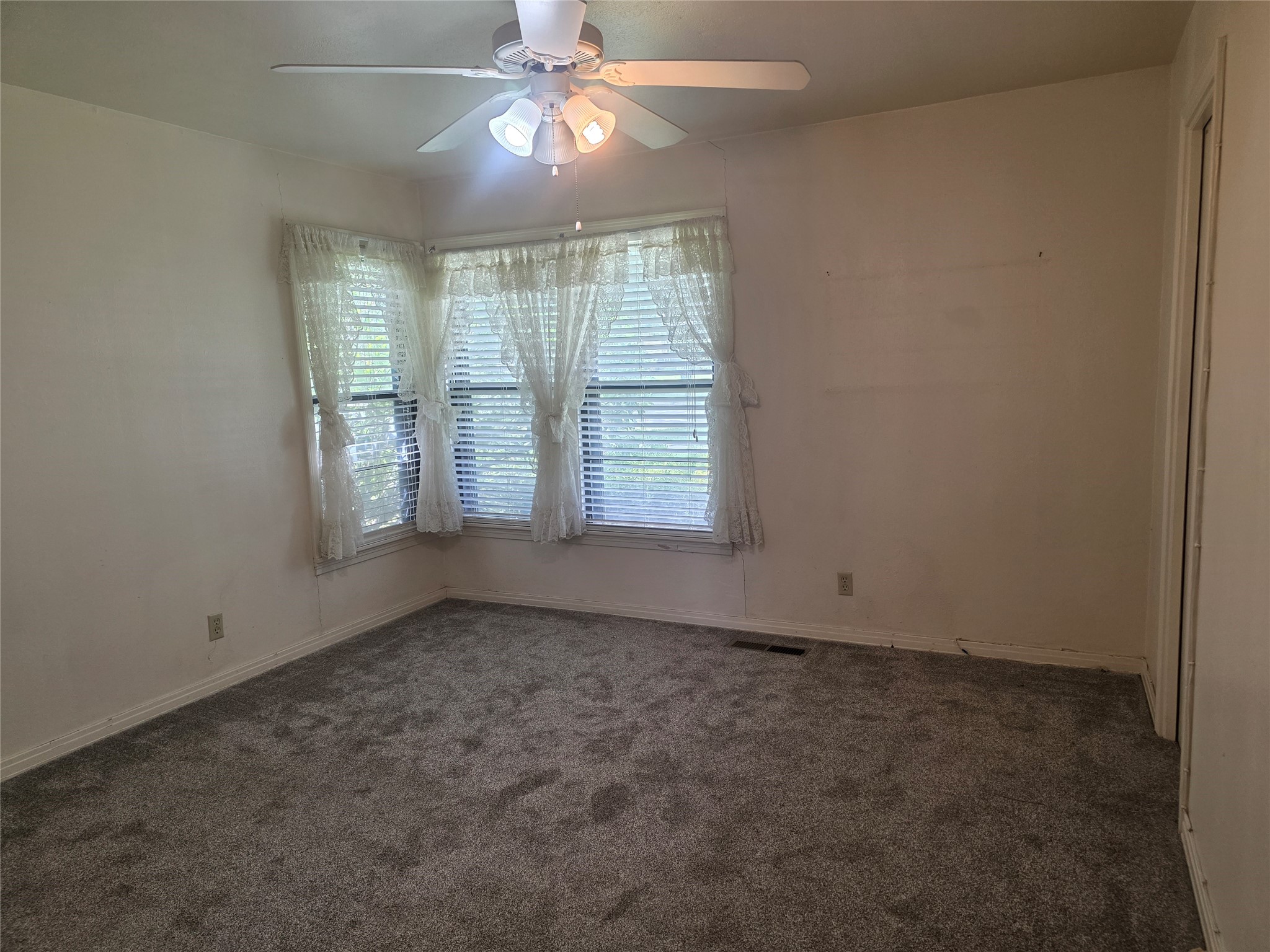 1213 Hillcrest Drive Graham TX 76450