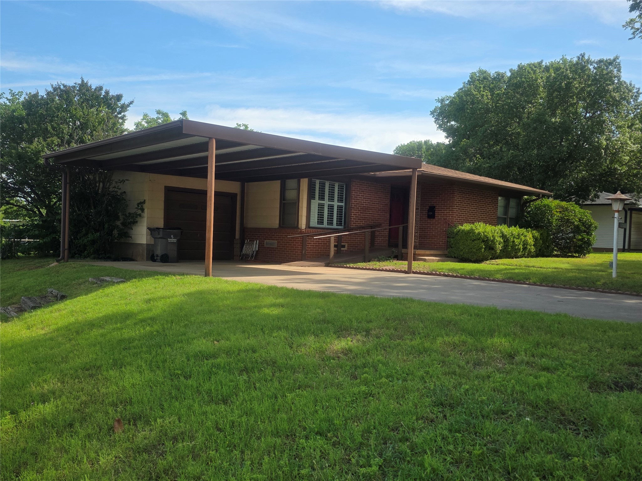 1213 Hillcrest Drive Graham TX 76450