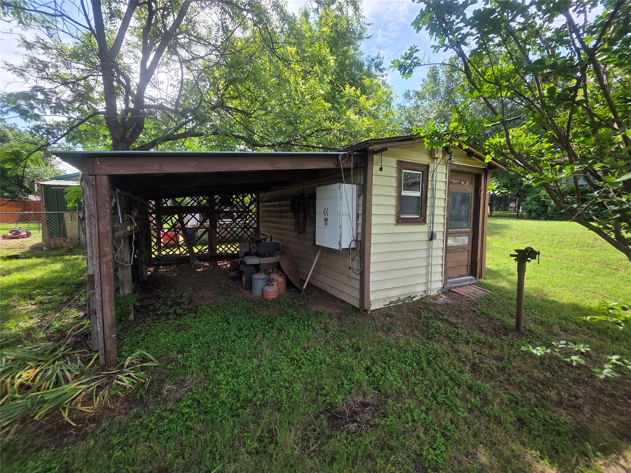 1213 Hillcrest Drive Graham TX 76450