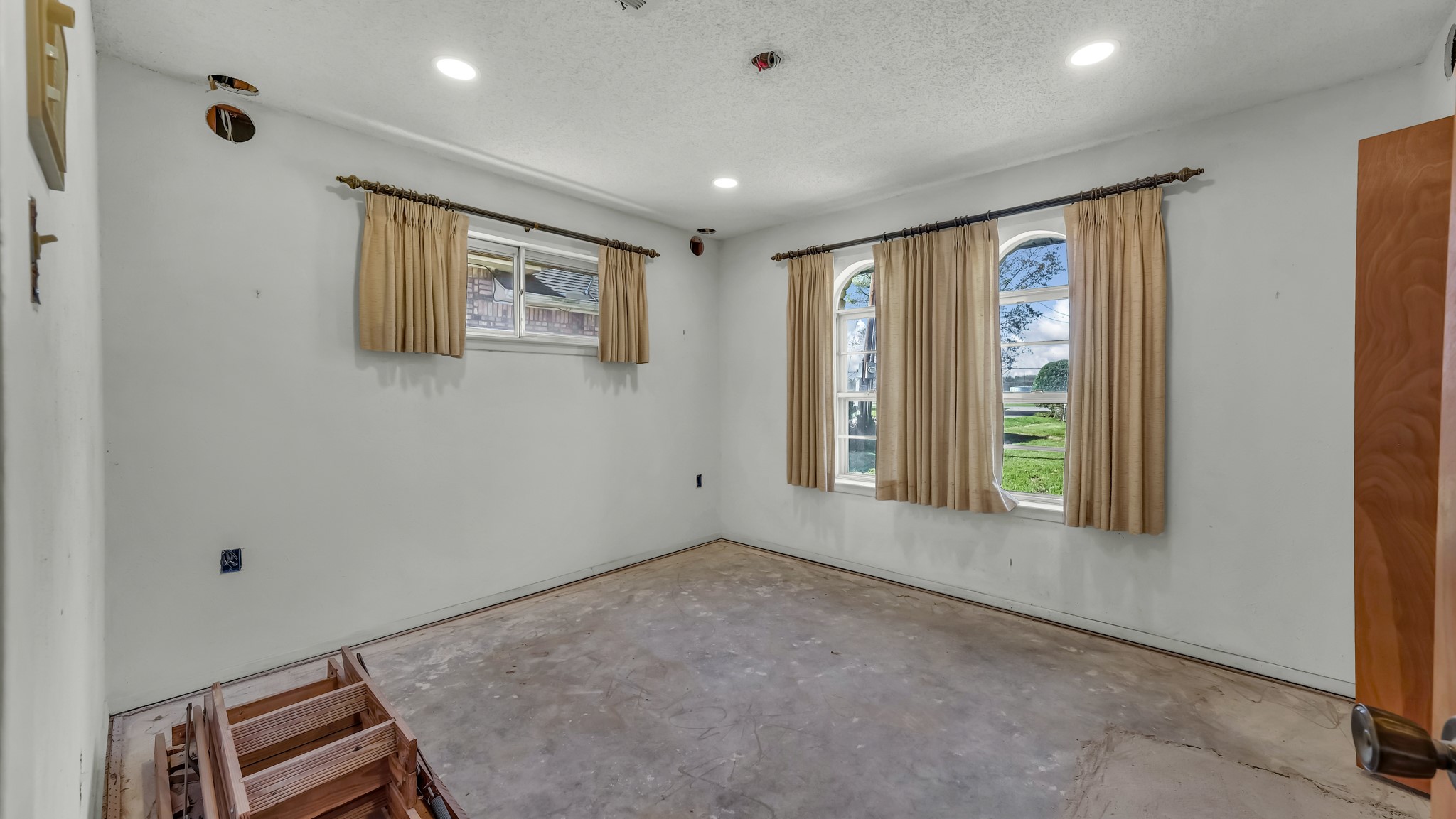 117 Casas Del Sur Street Granbury TX 76049