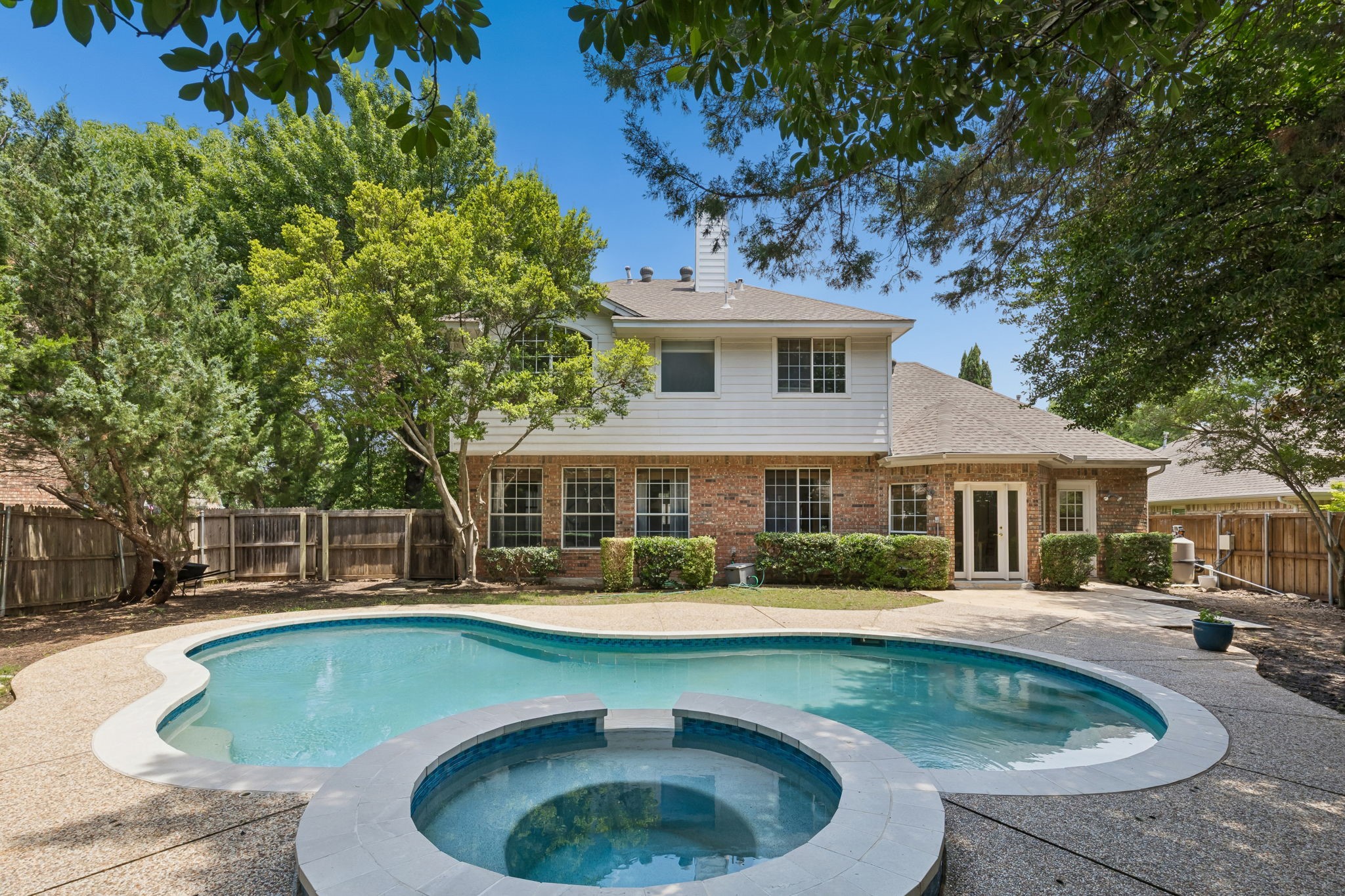 2902 Stonepointe Mckinney TX 75072