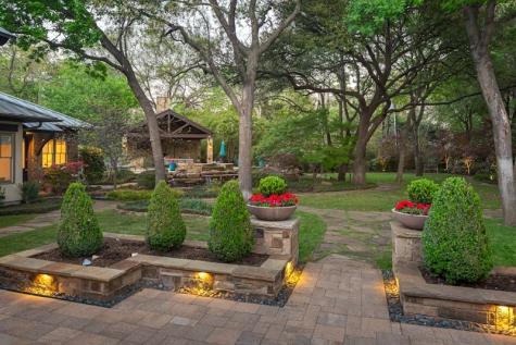 4610 Bluffview Boulevard Dallas TX 75209