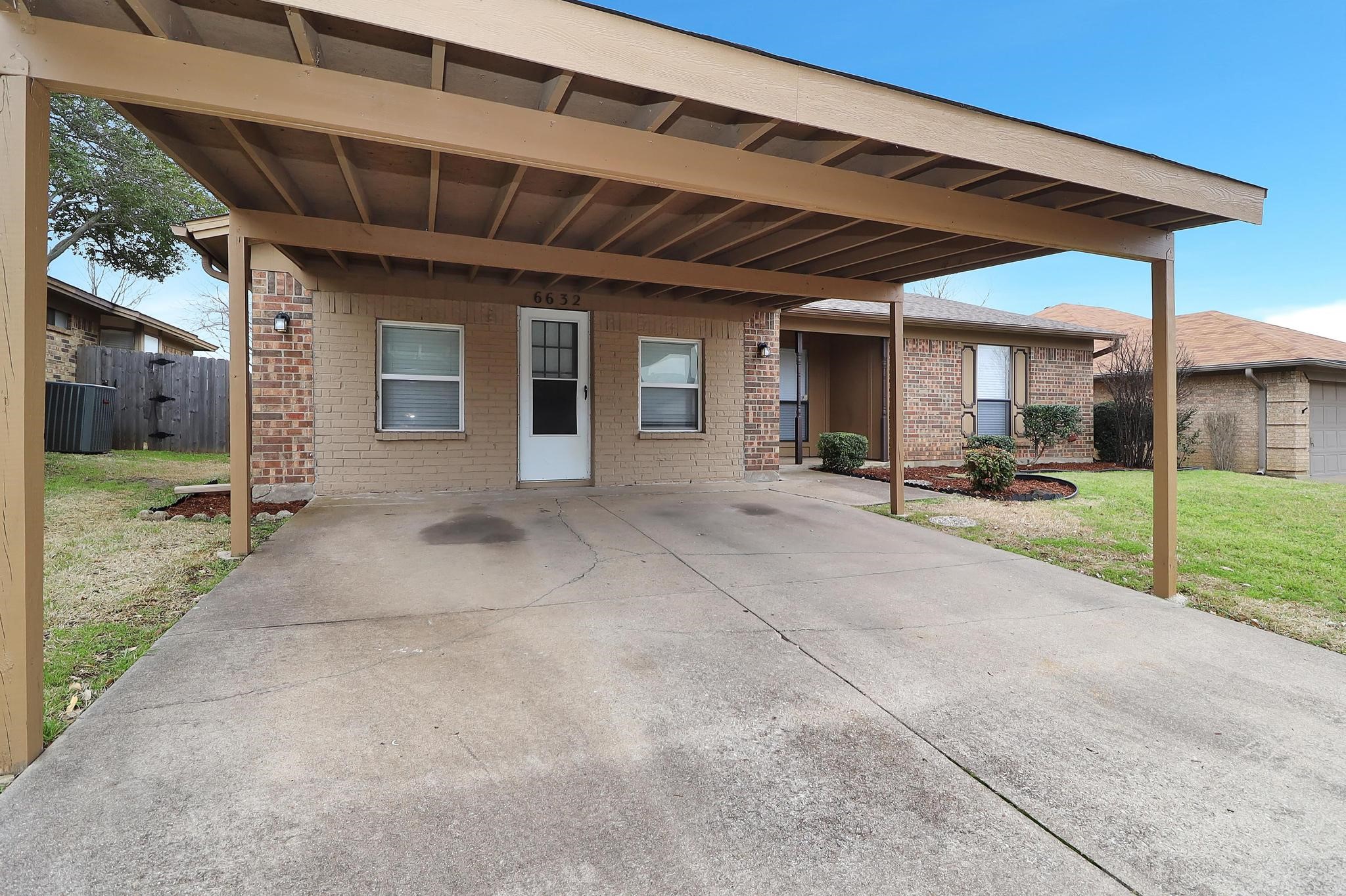 6632 Valley View Drive Watauga TX 76148
