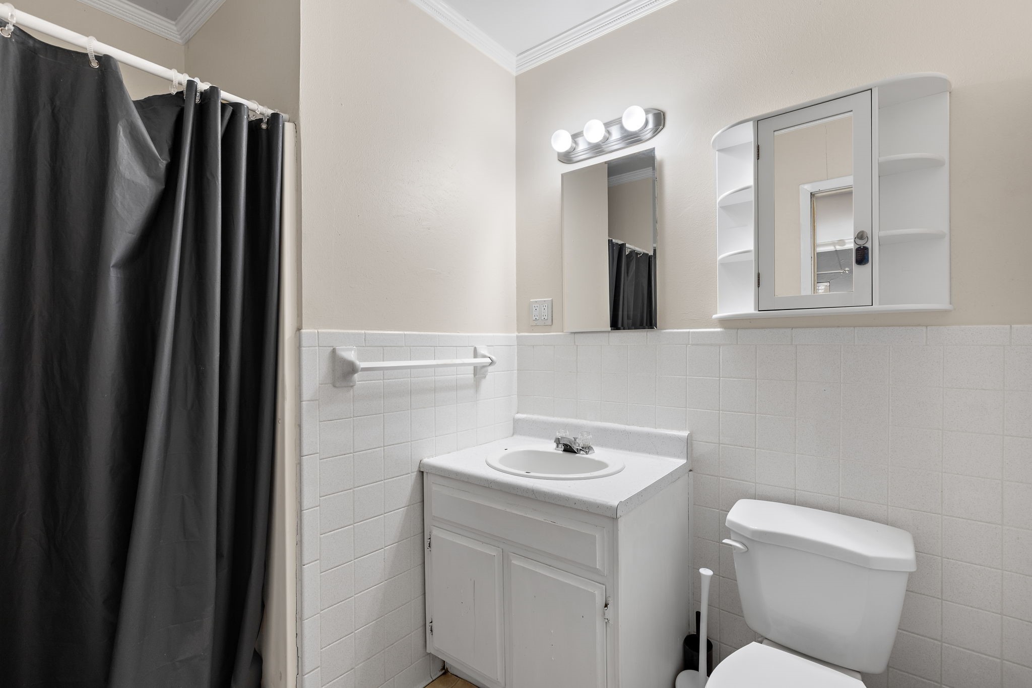 112 W Oak Street Olney TX 76374