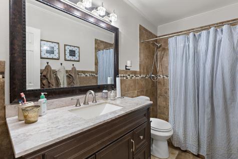 112 W Oak Street Olney TX 76374