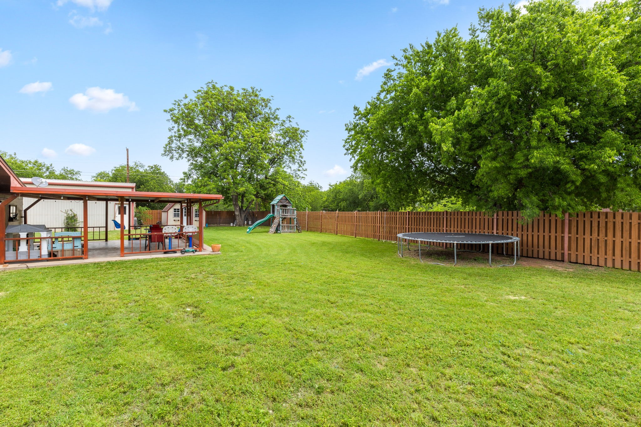 112 W Oak Street Olney TX 76374