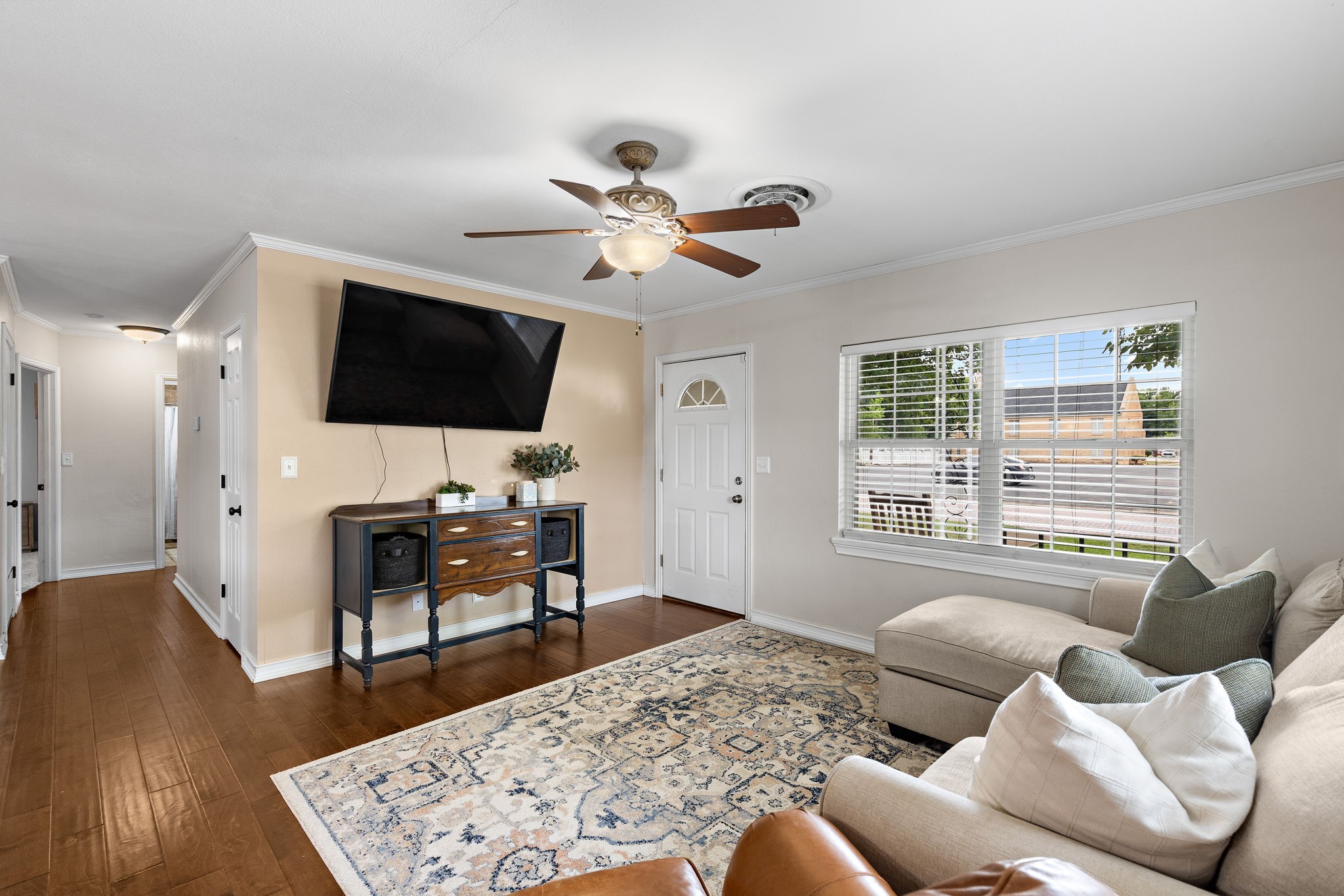 112 W Oak Street Olney TX 76374