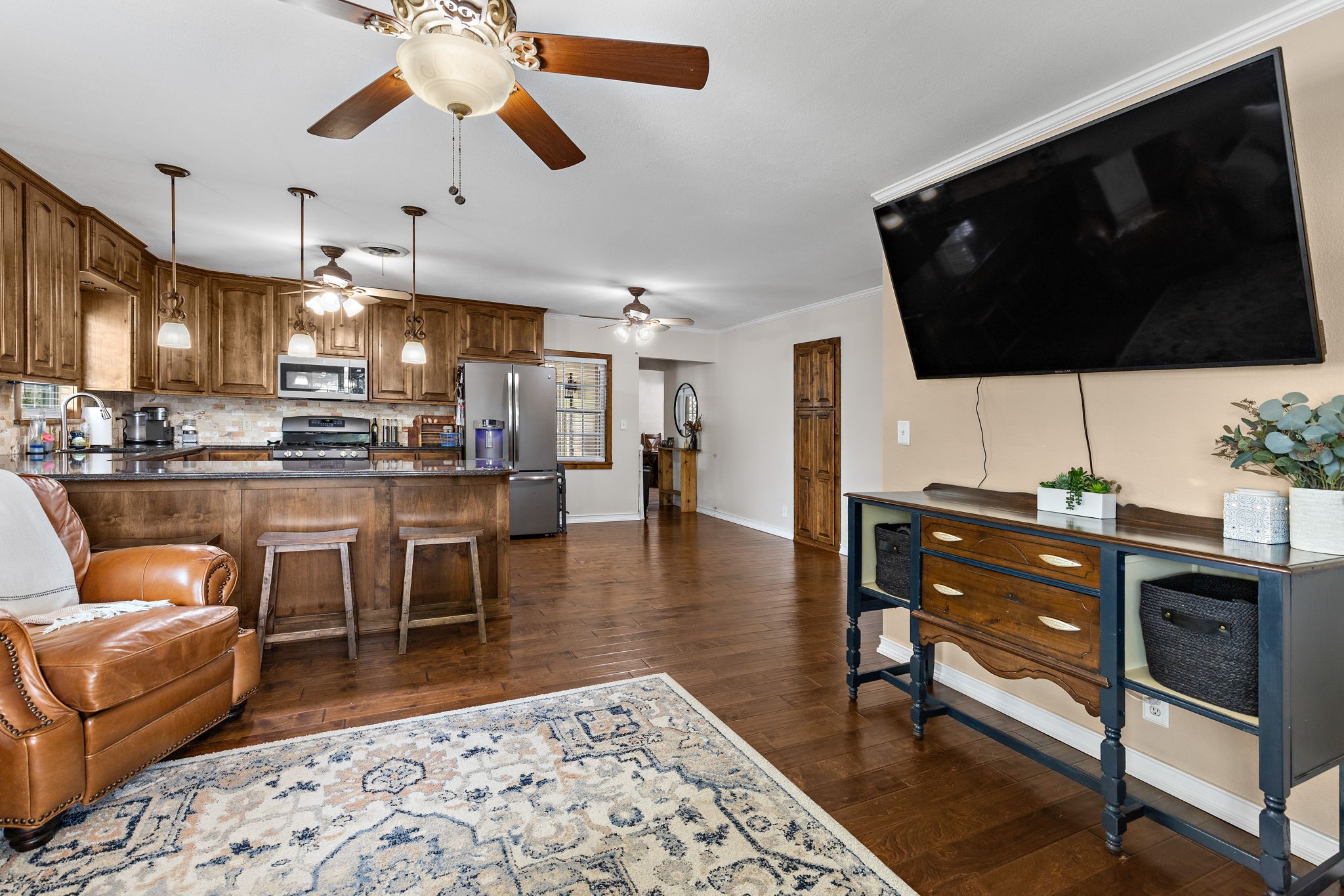 112 W Oak Street Olney TX 76374