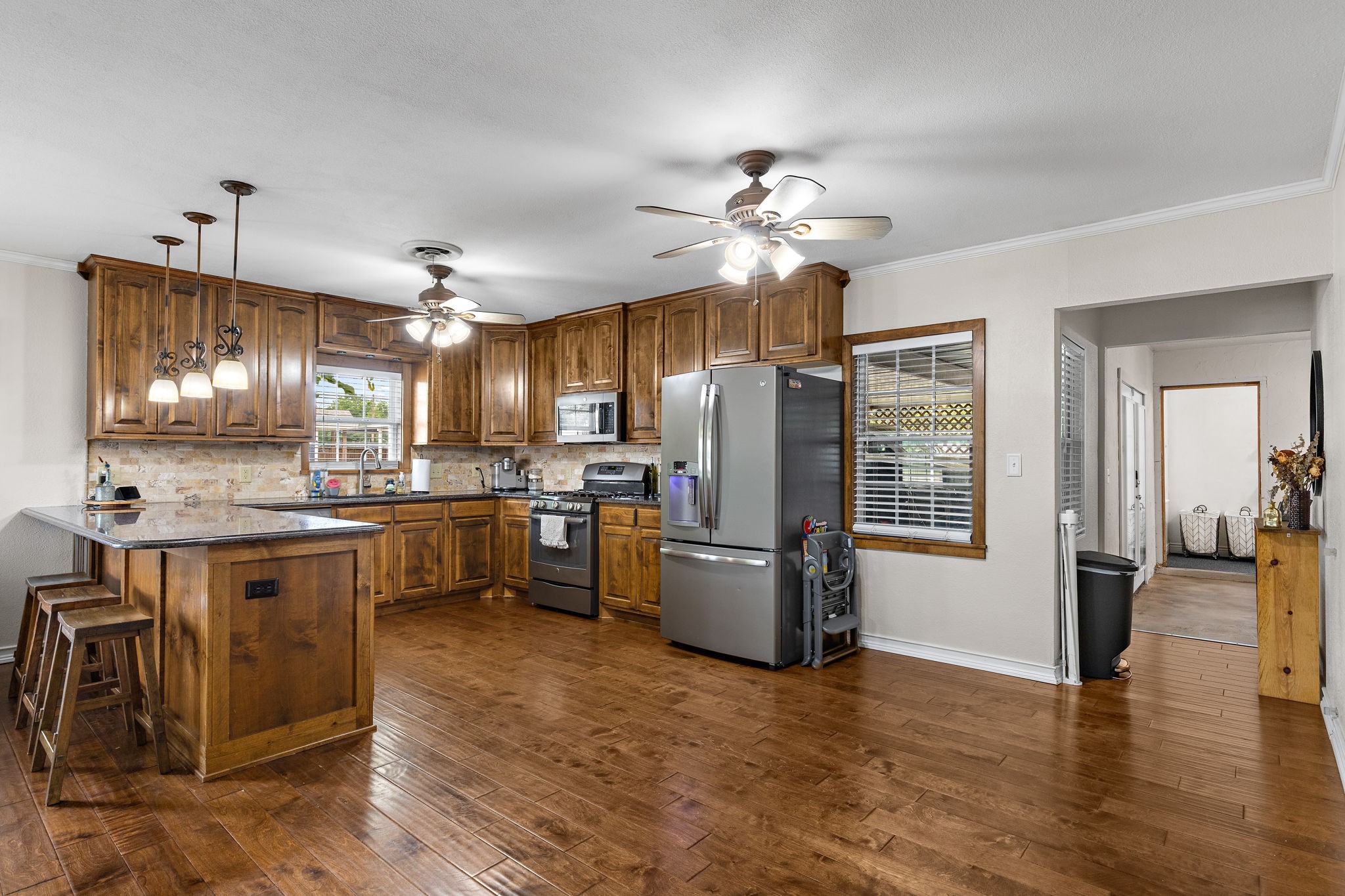 112 W Oak Street Olney TX 76374