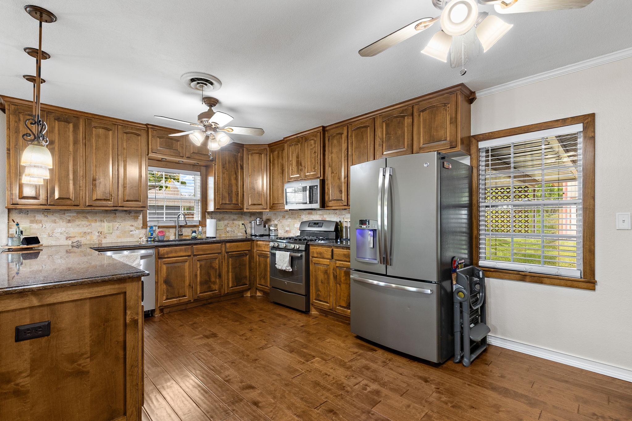 112 W Oak Street Olney TX 76374
