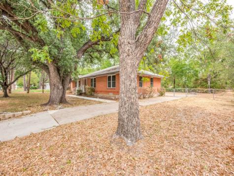 814 S Wildwood Drive Irving TX 75060