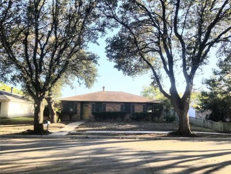 833 Oakland Street Grand Prairie TX 75052