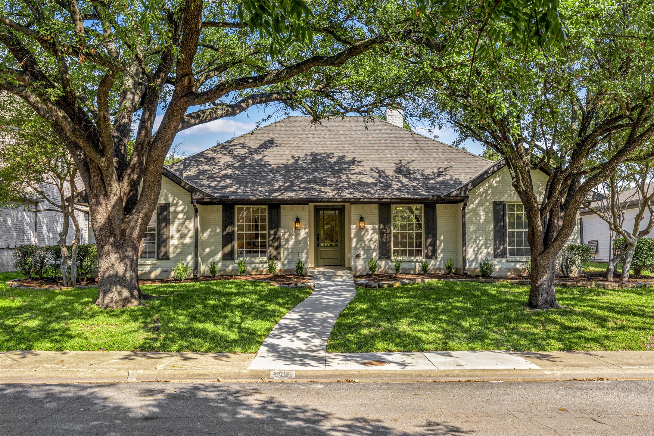 6015 Yellow Rock Trail Dallas TX 75248