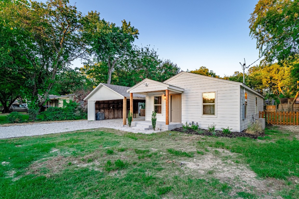 1214 Carroll Avenue Duncanville TX 75137