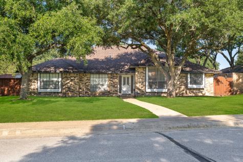 911 Westminister Lane Duncanville TX 75137