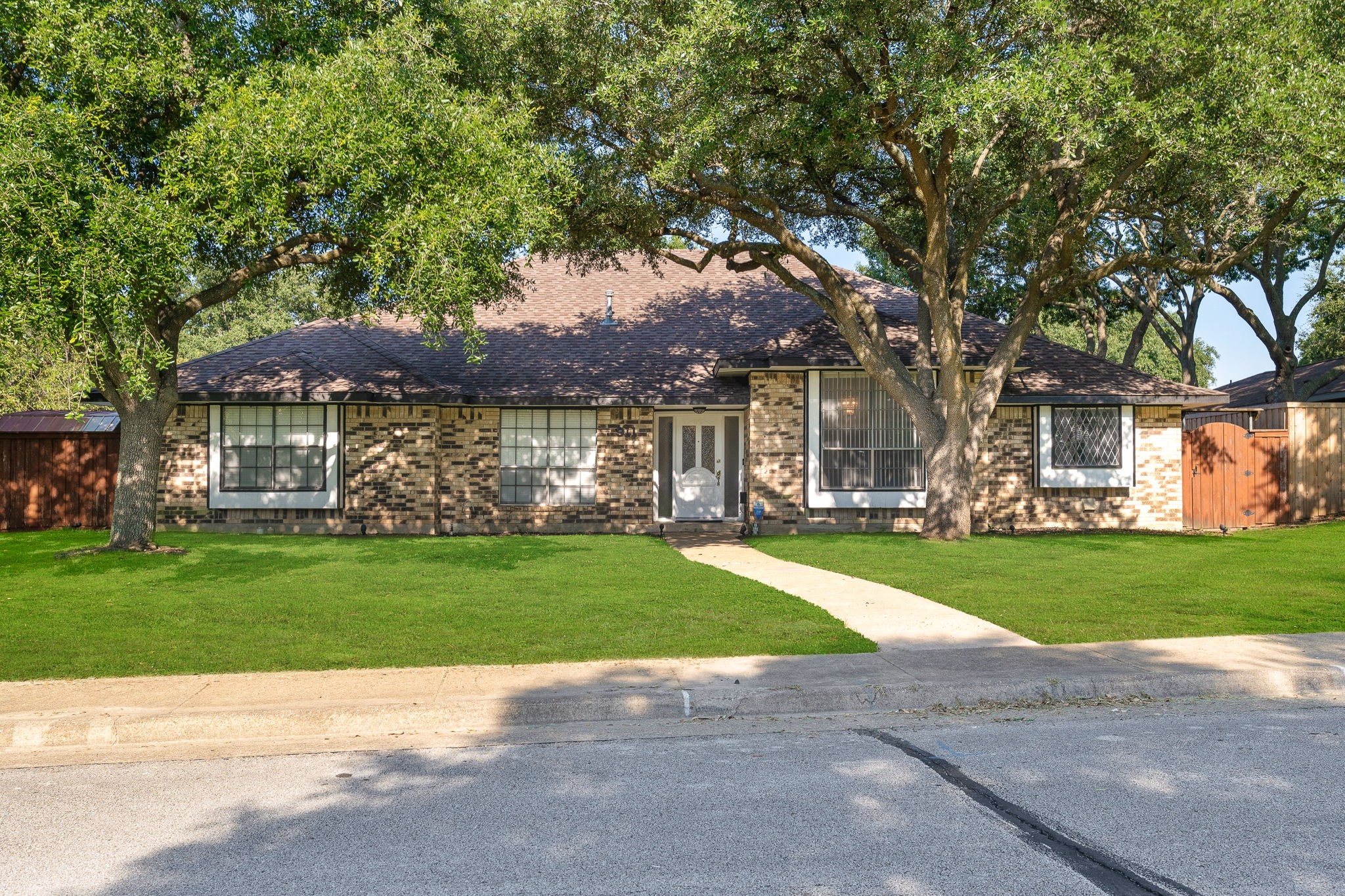 911 Westminister Lane Duncanville TX 75137