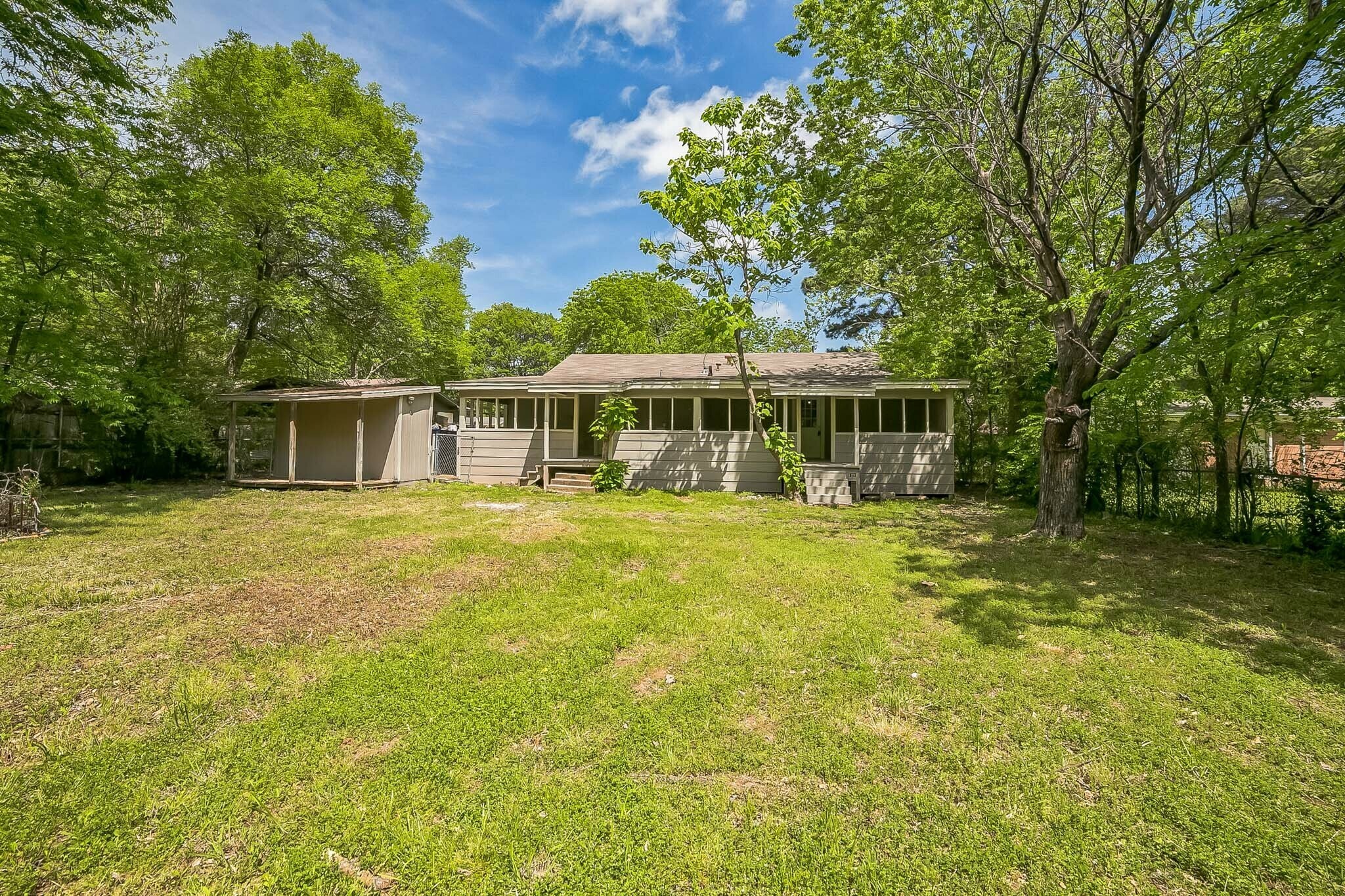 2126 Cedar Street Paris TX 75460