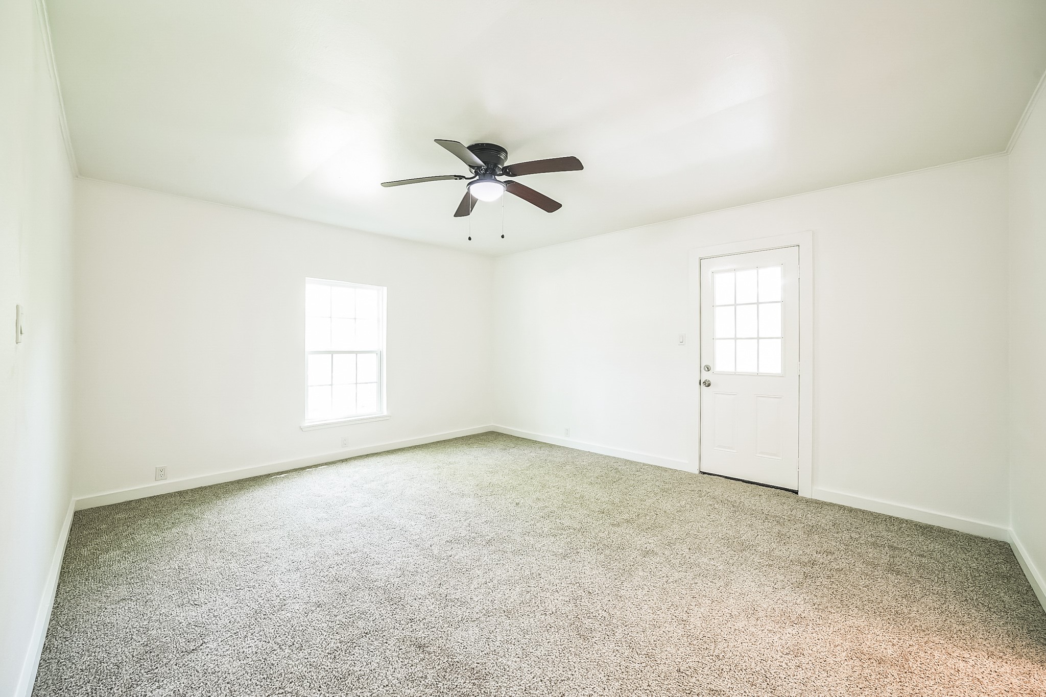 2126 Cedar Street Paris TX 75460