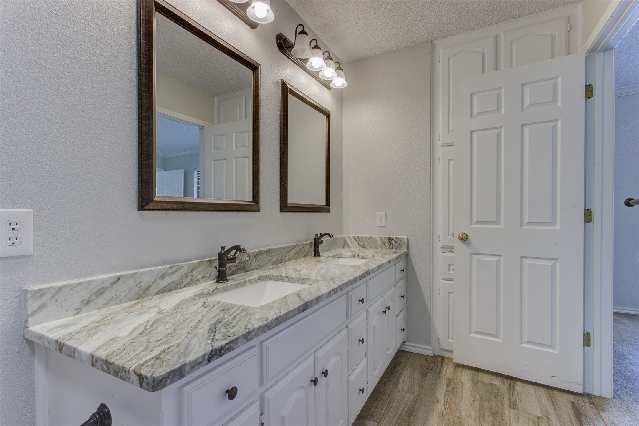 6921 Weatherwood Road Fort Worth TX 76133